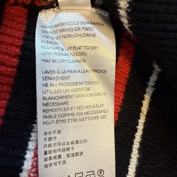 BDG Urban Outfitters Women Size M Quinn Zip Up Sweater Black & Red NWT$69 - Picture 10 of 13